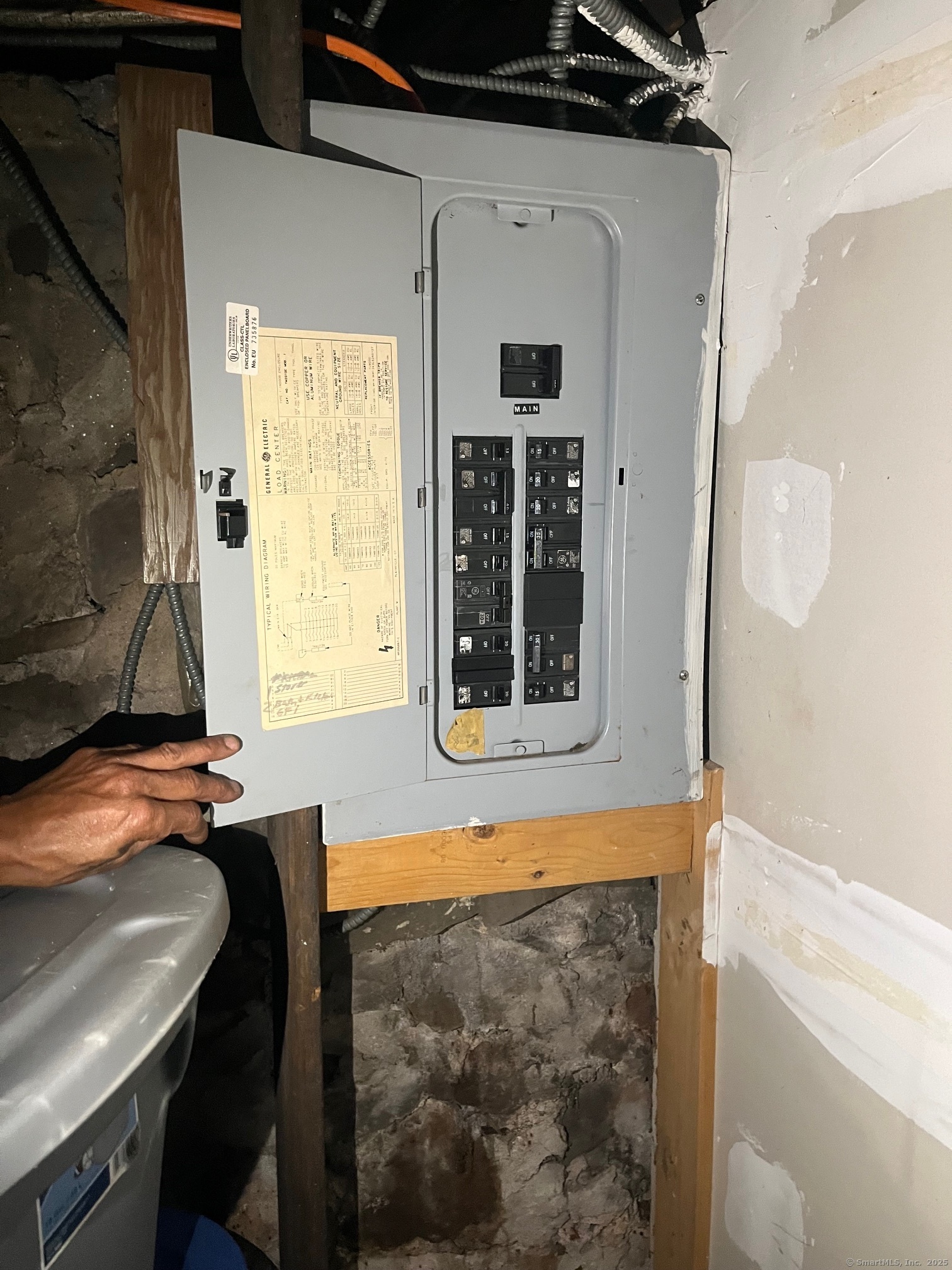 Homes for sale in Meriden, CT | 43 N Pearl St, Meriden, CT 06450 | MLS# 24108911