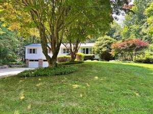 11 Mount Nebo Road