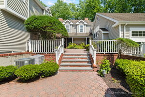 306 Hadley Drive, Unit 306