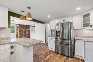 Homes for sale in Woodstock, CT | 70 Laurel Hill Dr, Woodstock, CT 06282 | MLS# 24108595