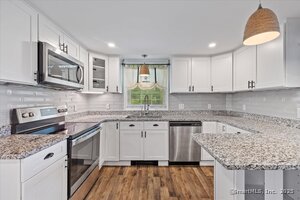 Homes for sale in Woodstock, CT | 70 Laurel Hill Dr, Woodstock, CT 06282 | MLS# 24108595