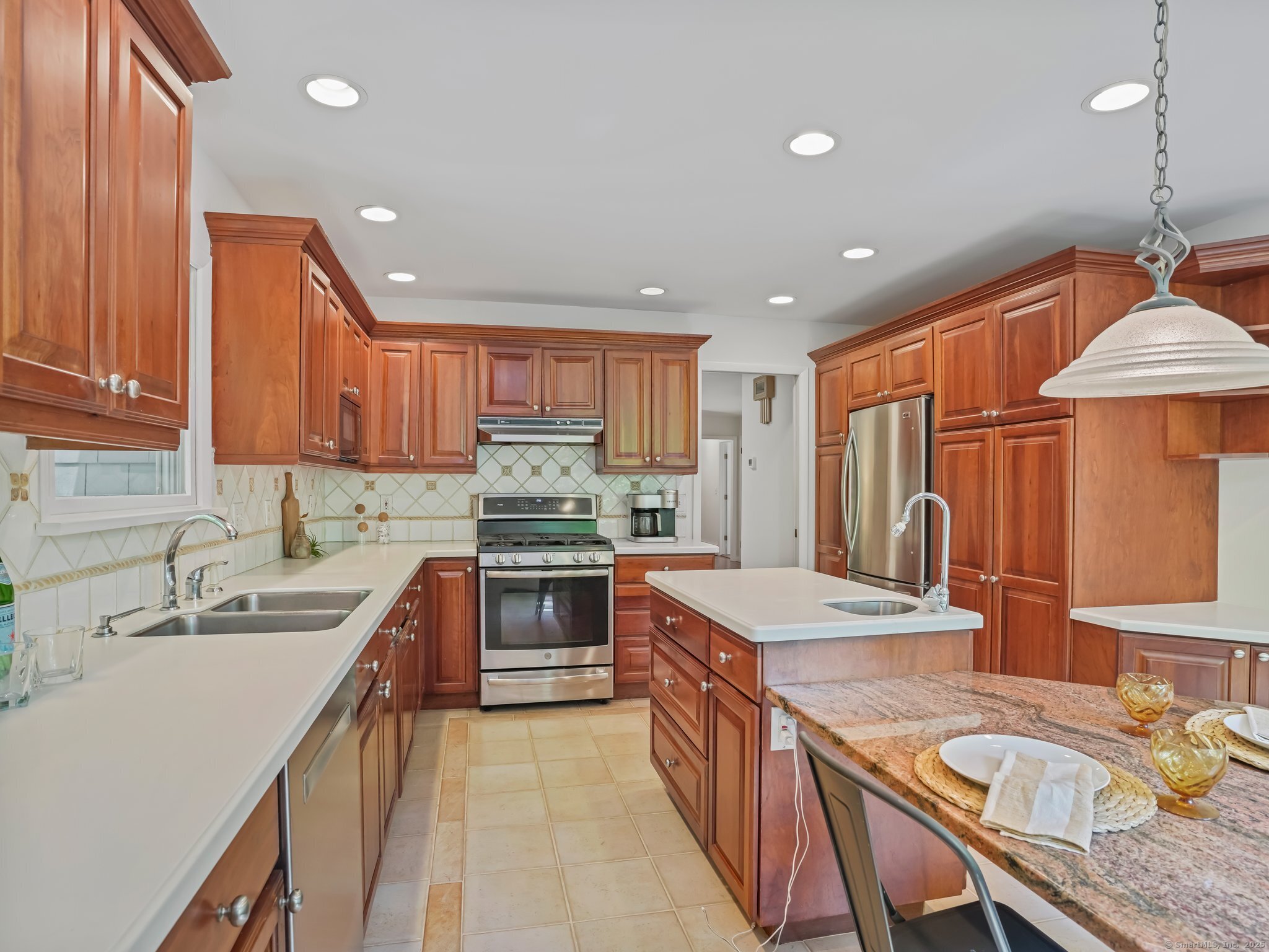 20 Mountain Wood Road