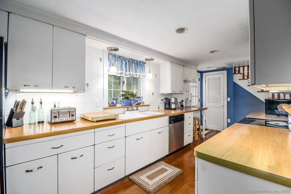 172 Route 37, Sherman, 06784, 5 Bedrooms Bedrooms, ,2 BathroomsBathrooms,Single Family For Sale,For Sale,Route 37,24109810