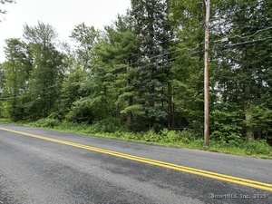 Homes for sale in East Windsor, CT | 145 Scantic Rd, East Windsor, CT 06088 | MLS# 24109575