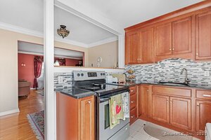 Homes for sale in Stamford, CT | 90 Strawberry Hill Ave #3, Stamford, CT 06902 | MLS# 24109935