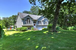 11 Parlor Rock Road