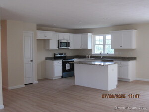 Homes for sale in Naugatuck, CT | 73 Warm Earth Rd, Naugatuck, CT 06770 | MLS# 24068271