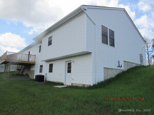 Homes for sale in Naugatuck, CT | 73 Warm Earth Rd, Naugatuck, CT 06770 | MLS# 24068271