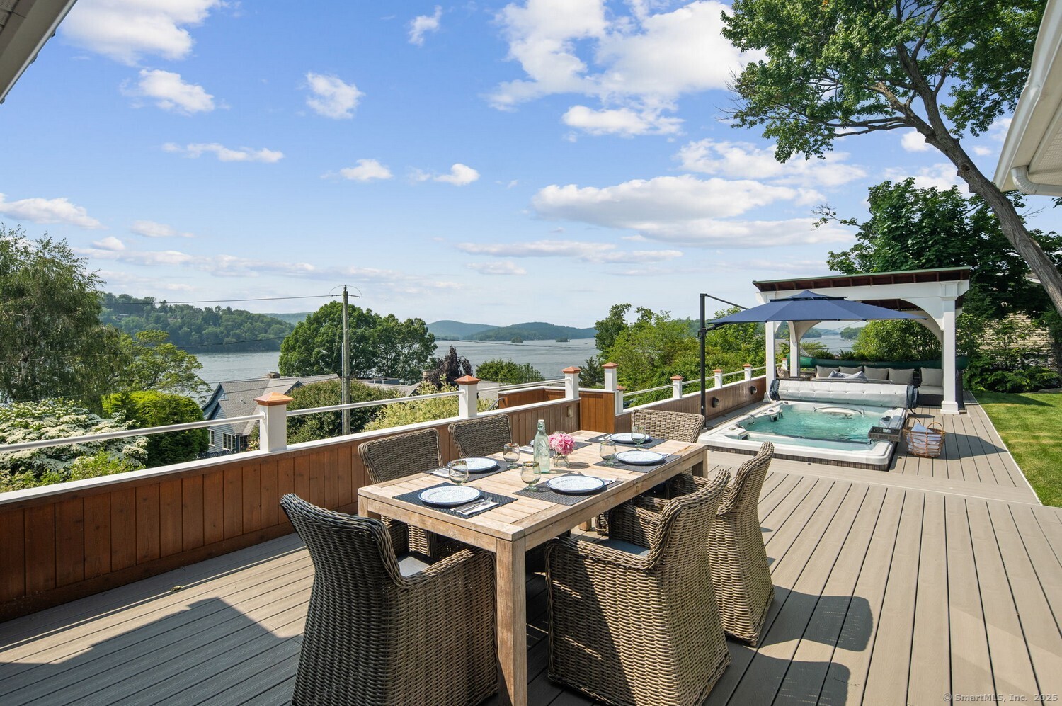 113 Lake Shore, Brookfield, 06804, 4 Bedrooms Bedrooms, ,3 BathroomsBathrooms,Residential Rental,For Sale,Lake Shore,24110124