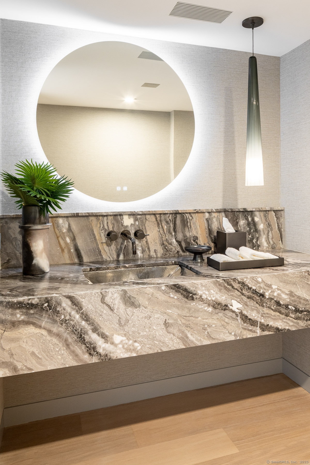 Photo 9 of 636 Steamboat Road, Greenwich, CT