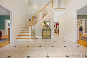 Homes for sale in Redding, CT | 28 Sunnyview Dr, Redding, CT 06896 | MLS# 24110181