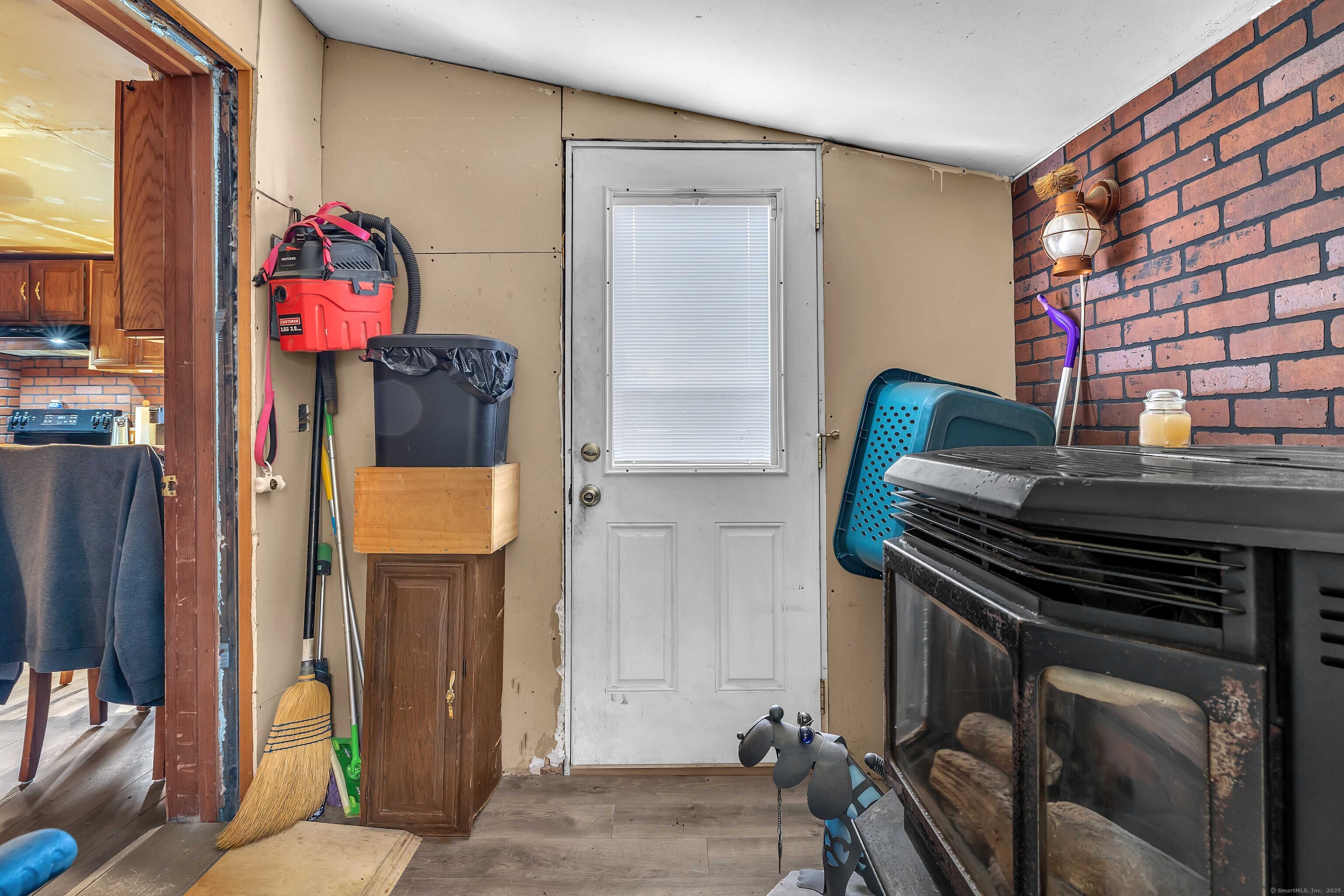 398 & 402 Boston Post, Waterford, 06385, 7 Bedrooms Bedrooms, ,2 BathroomsBathrooms,Multi-family For Sale,For Sale,Boston Post,24107216