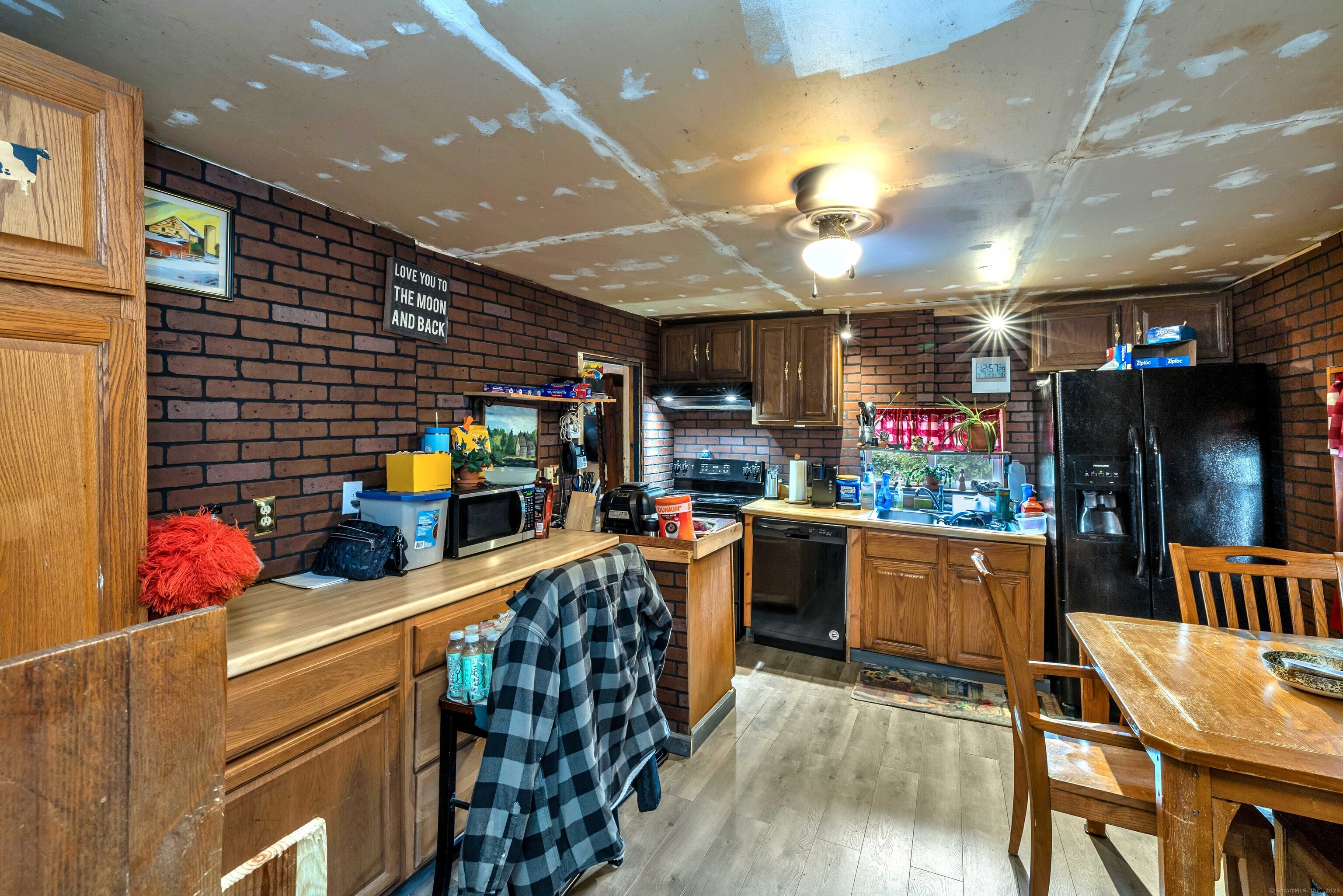 398 & 402 Boston Post, Waterford, 06385, 7 Bedrooms Bedrooms, ,2 BathroomsBathrooms,Multi-family For Sale,For Sale,Boston Post,24107216