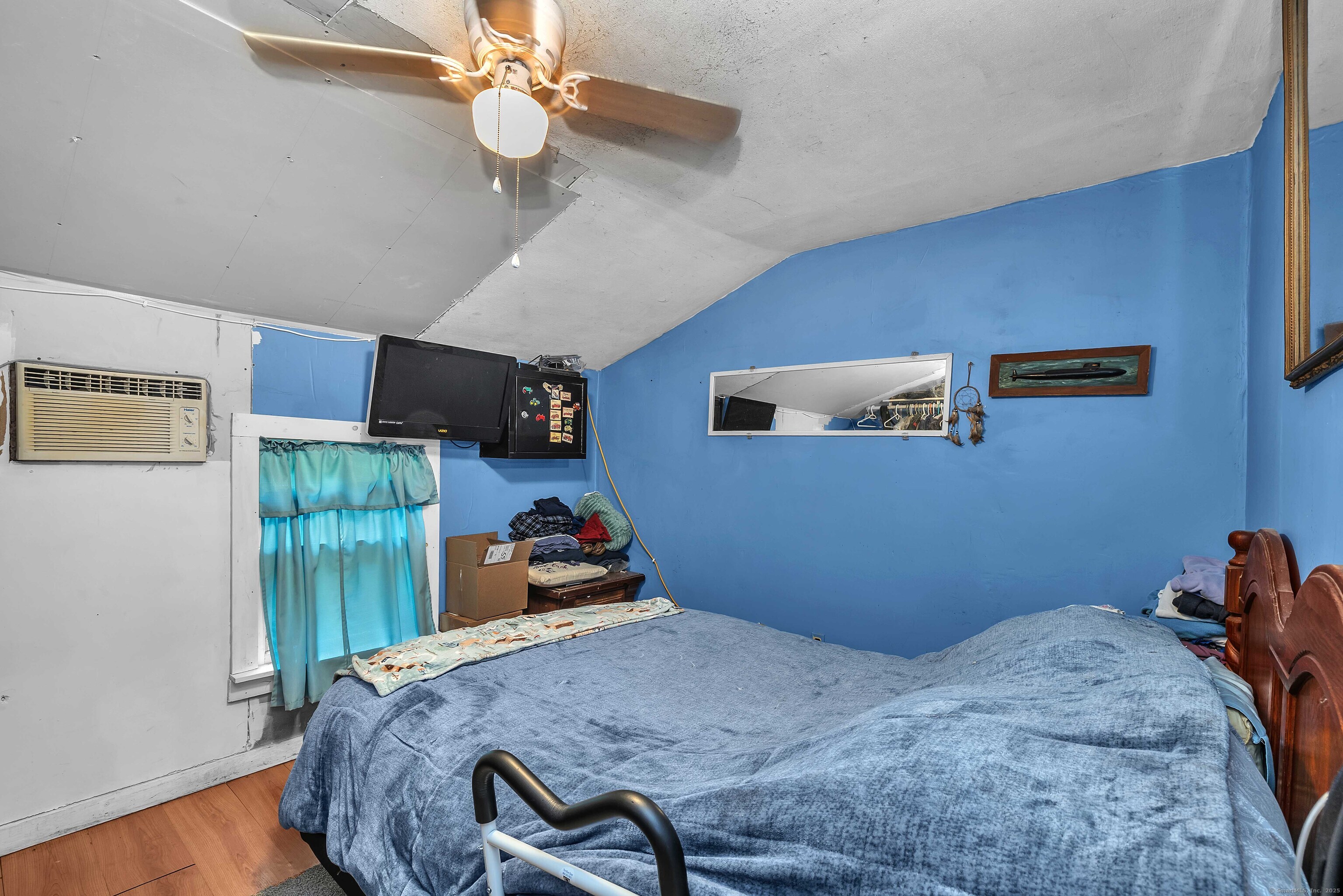 398 & 402 Boston Post, Waterford, 06385, 7 Bedrooms Bedrooms, ,2 BathroomsBathrooms,Multi-family For Sale,For Sale,Boston Post,24107216