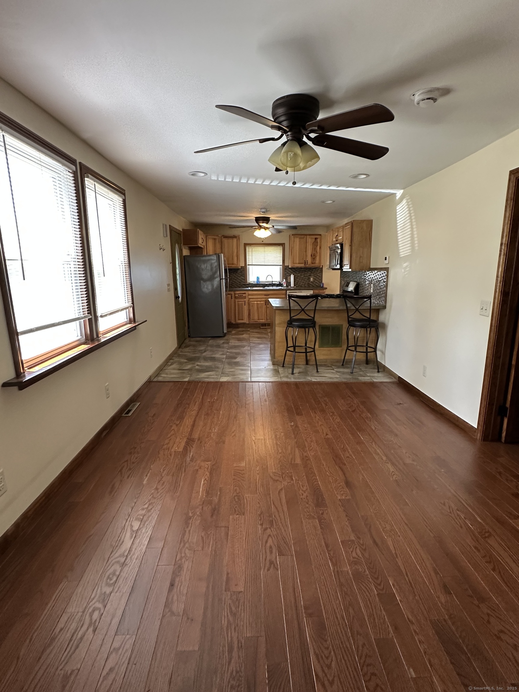 9 Talmadge, Derby, 06418, 2 Bedrooms Bedrooms, ,1 BathroomBathrooms,Residential Rental,For Sale,Talmadge,24110348