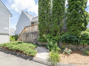 26 Wilton Crest, Unit 26