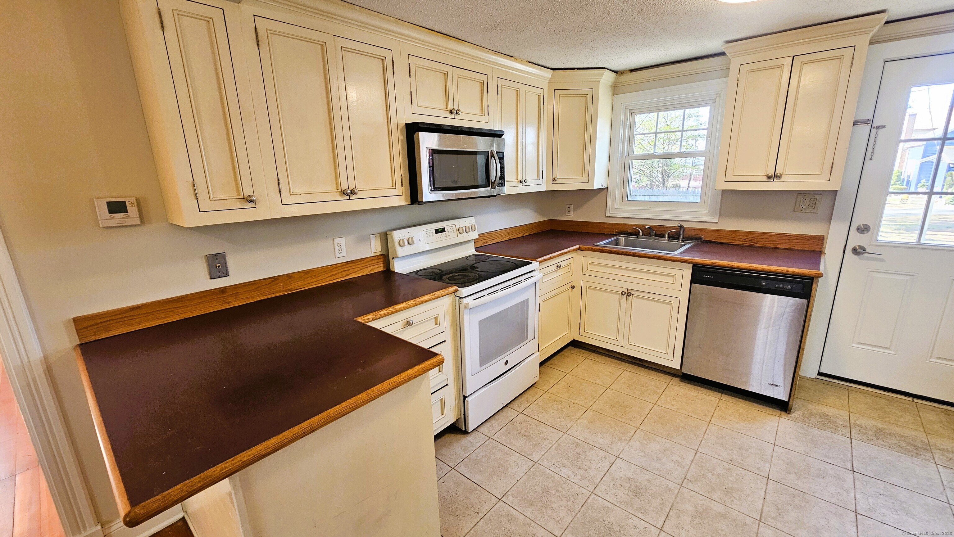 35 Meadow, Clinton, 06413, 4 Bedrooms Bedrooms, ,2 BathroomsBathrooms,Single Family For Sale,For Sale,Meadow,24110846