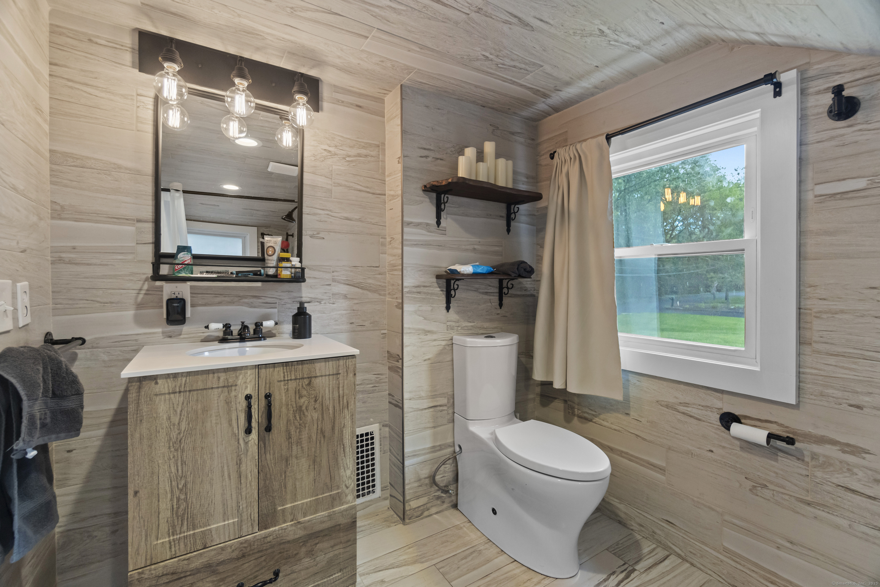199 New England, Guilford, 06437, 3 Bedrooms Bedrooms, ,2 BathroomsBathrooms,Residential Rental,For Sale,New England,24110823