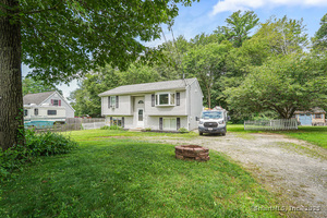 Homes for sale in Killingly, CT | 19 Thompson Pike, Killingly, CT 06241 | MLS# 24109797