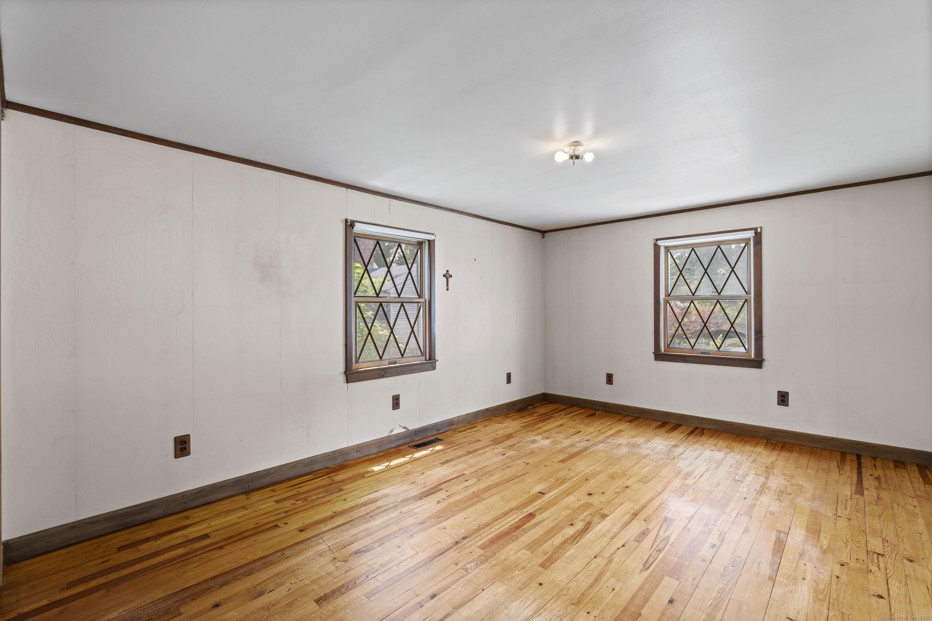 905 Meriden, Southington, 06489, 3 Bedrooms Bedrooms, ,2 BathroomsBathrooms,Single Family For Sale,For Sale,Meriden,24110082