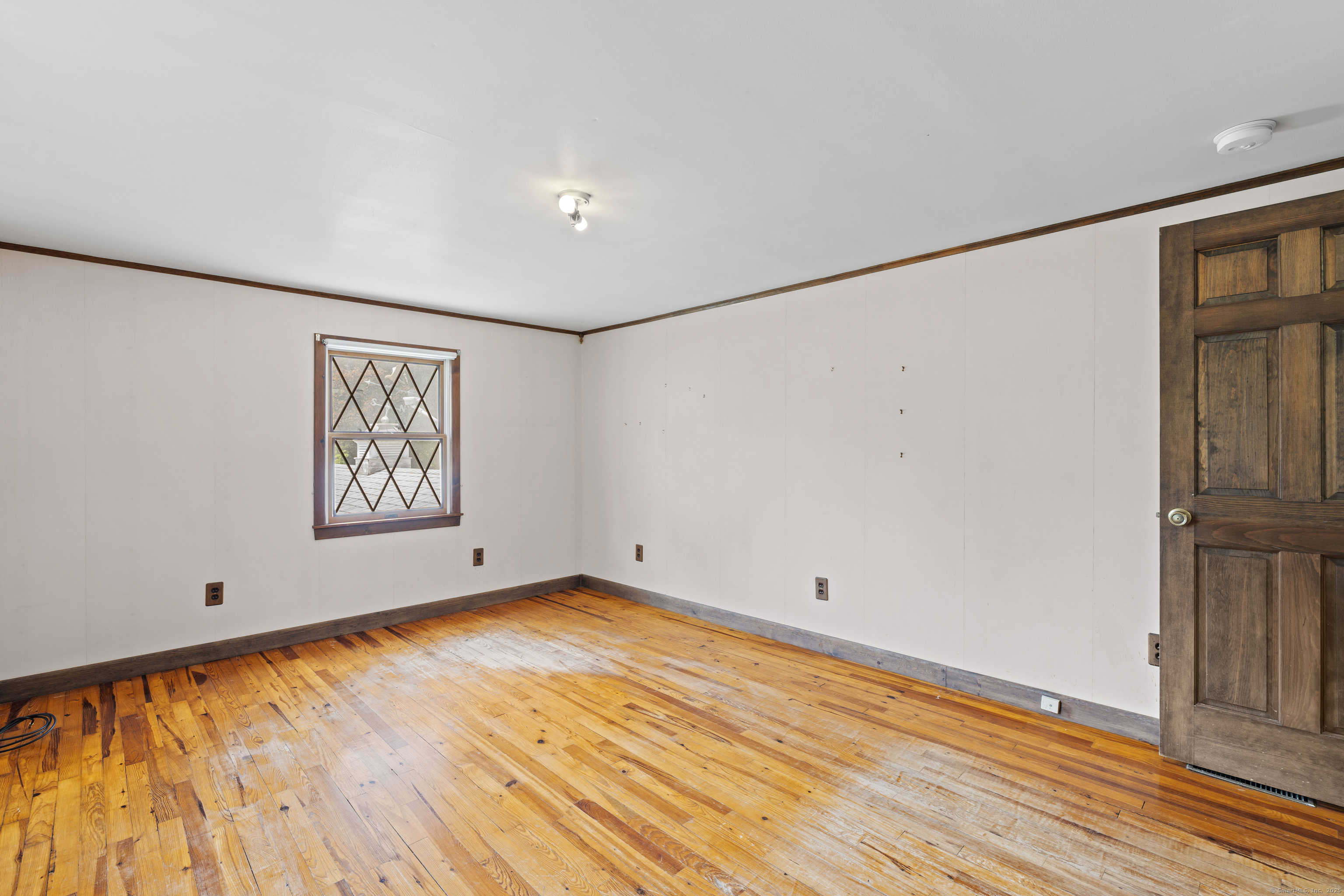 905 Meriden, Southington, 06489, 3 Bedrooms Bedrooms, ,2 BathroomsBathrooms,Single Family For Sale,For Sale,Meriden,24110082