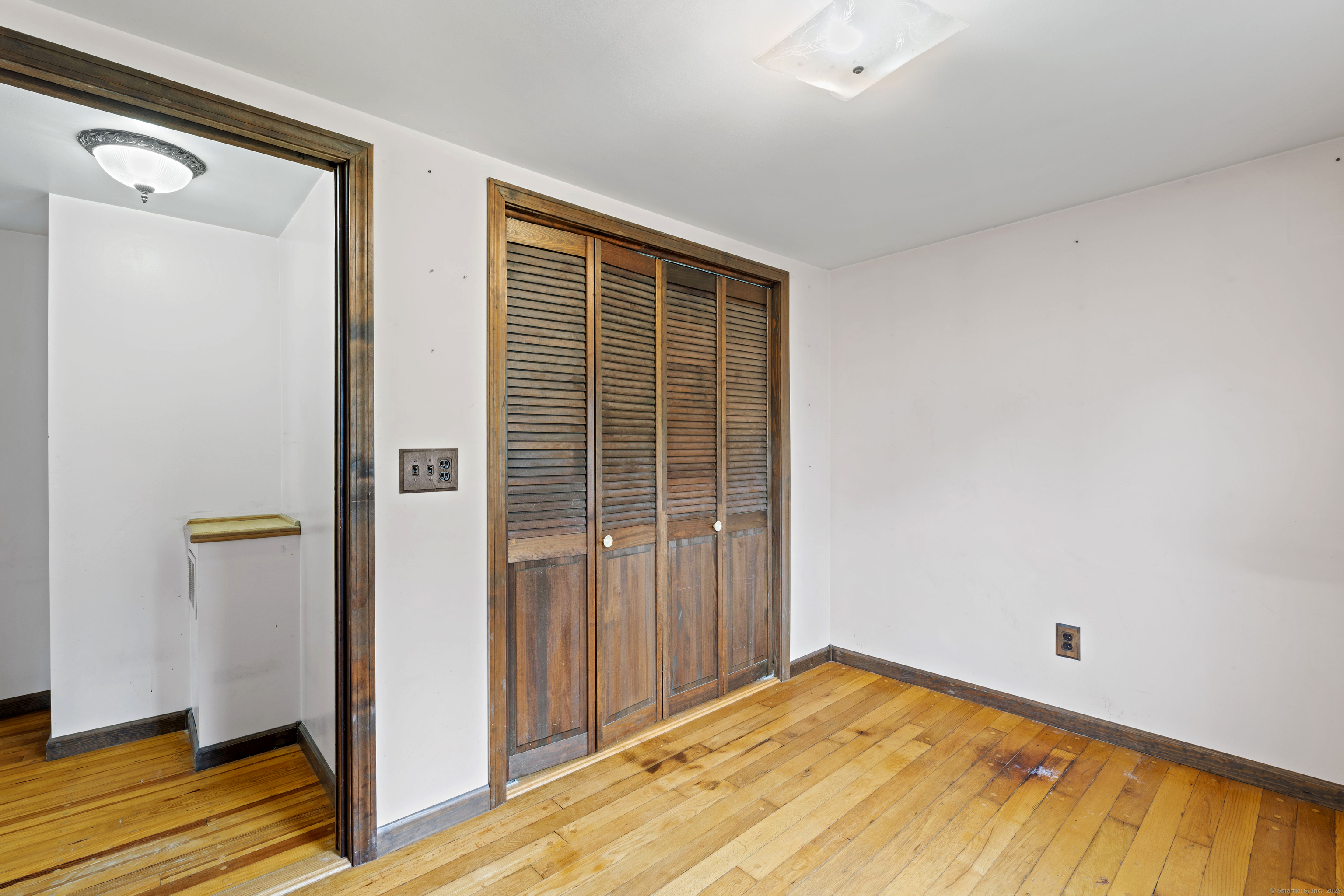 905 Meriden, Southington, 06489, 3 Bedrooms Bedrooms, ,2 BathroomsBathrooms,Single Family For Sale,For Sale,Meriden,24110082