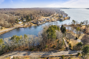 Homes for sale in Waterford, CT | 163 Oswegatchie Rd, Waterford, CT 06385 | MLS# 24110937