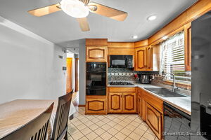 Homes for sale in Stratford, CT | 128 Auburn St, Stratford, CT 06614 | MLS# 24110977