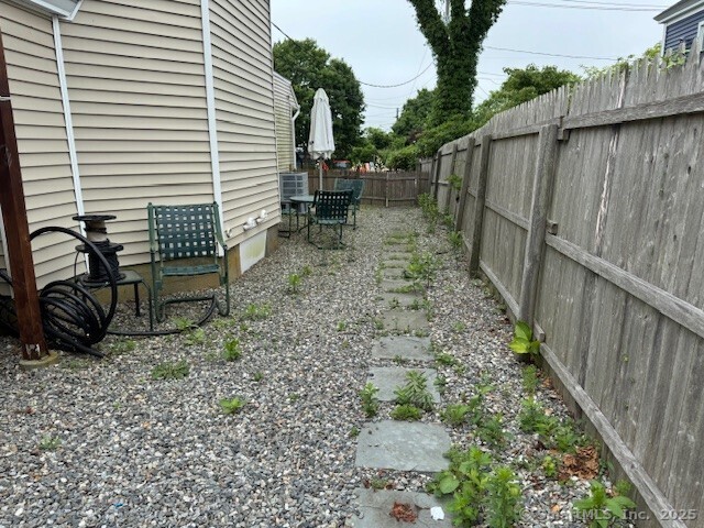 201 N.Main, Stonington, 06378, 2 Bedrooms Bedrooms, ,2 BathroomsBathrooms,Residential Rental,For Sale,N.Main,24111057