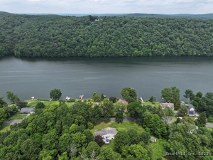 Homes for sale in Brookfield, CT | 21 Lillinonah Dr, Brookfield, CT 06804 | MLS# 24111254