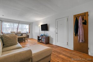 Homes for sale in Norwalk, CT | 11 Bedford Ave #APT J2, Norwalk, CT 06850 | MLS# 24111498