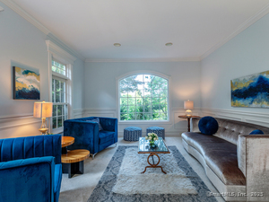 Homes for sale in Woodbury, CT | 35 Coach Light Dr, Woodbury, CT 06798 | MLS# 24110659