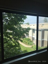 Homes for sale in Ridgefield, CT | 75 Lawson Ln #75, Ridgefield, CT 06877 | MLS# 24110988