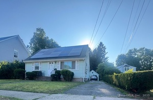 Homes for sale in Hamden, CT | 310 Fairview Ave, Hamden, CT 06514 | MLS# 24111769