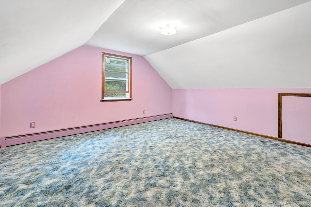 43-1/2 Willoughby, Shelton, 06484, 3 Bedrooms Bedrooms, ,1 BathroomBathrooms,Single Family For Sale,For Sale,Willoughby,170621655