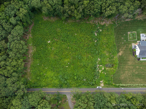 Homes for sale in Woodbridge, CT | 54 Northrop Rd, Woodbridge, CT 06525 | MLS# 24088605