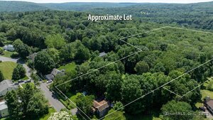 Homes for sale in Avon, CT | 41 Verville Rd, Avon, CT 06001 | MLS# 24112335