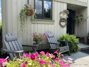 Homes for sale in Southbury, CT | 198 Heritage Vlg #A, Southbury, CT 06488 | MLS# 24112399