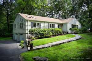 135 Foxwood Road
