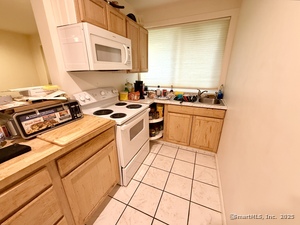 Homes for sale in Seymour, CT | 19 Davis Rd, Seymour, CT 06483 | MLS# 24112841