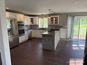 Homes for sale in East Granby, CT | 49 Seymour Rd, East Granby, CT 06026 | MLS# 24112917