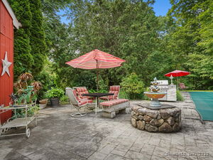 Homes for sale in Weston, CT | 4 Whippoorwill Ln, Weston, CT 06883 | MLS# 24111368