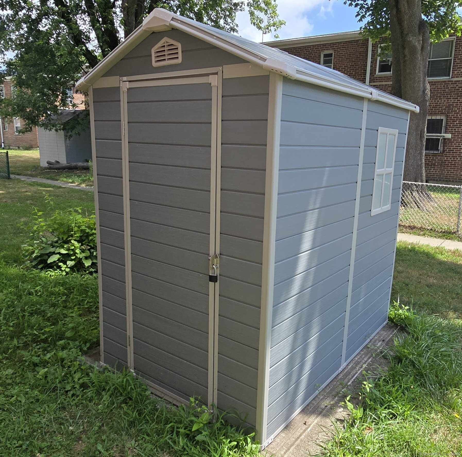 Homes for sale in Bridgeport, CT | 325 Granfield Ave #B, Bridgeport, CT 06610 | MLS# 24107982