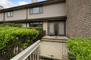 2539 Bedford Street, Unit APT 33F