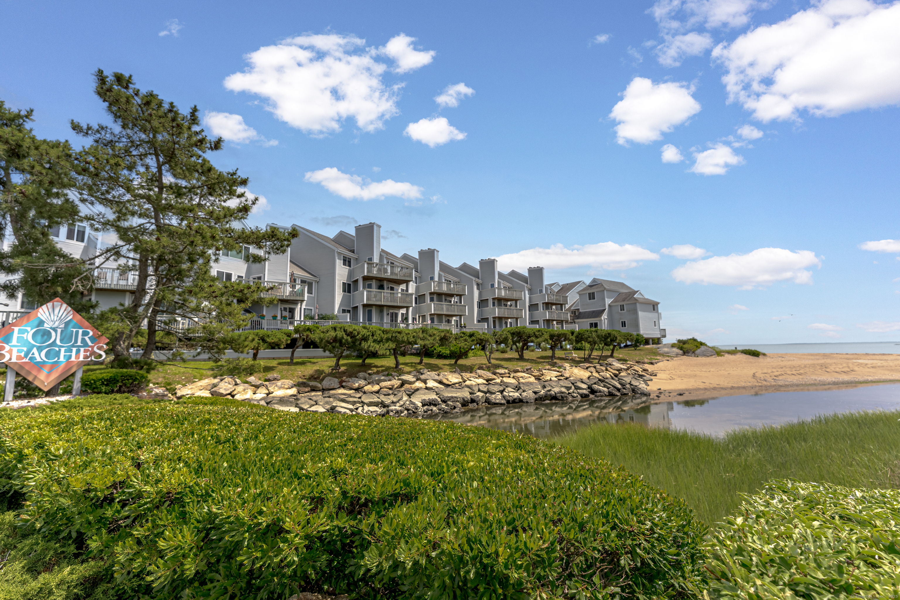 1 Mansfield Grove, East Haven, 06512, 2 Bedrooms Bedrooms, ,2 BathroomsBathrooms,Condo/co-op For Sale,For Sale,Mansfield Grove,24110406