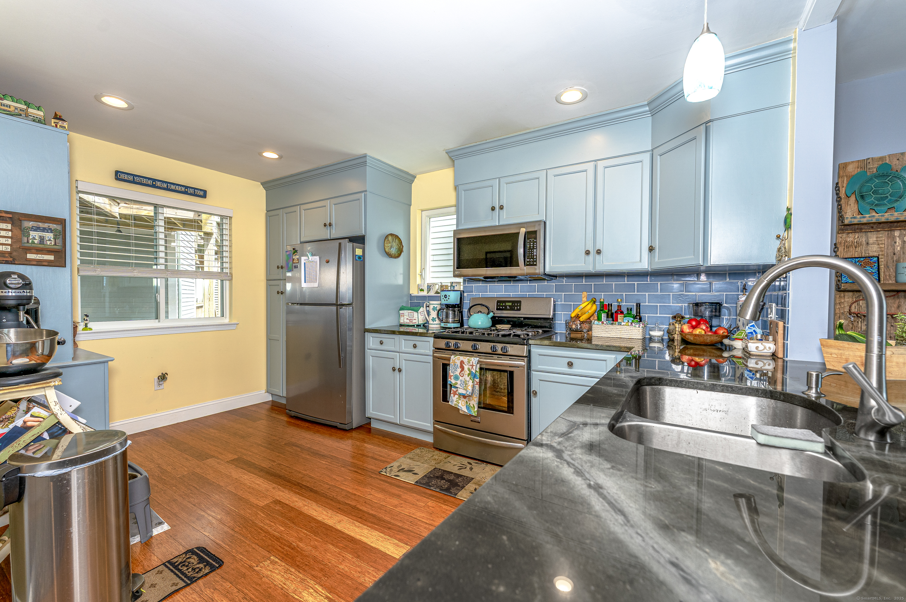 1 Mansfield Grove, East Haven, 06512, 2 Bedrooms Bedrooms, ,2 BathroomsBathrooms,Condo/co-op For Sale,For Sale,Mansfield Grove,24110406