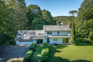 Homes for sale in Roxbury, CT | 242 Tophet Rd, Roxbury, CT 06783 | MLS# 24113675