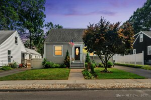 Homes for sale in Milford, CT | 18 Eastern Pkwy, Milford, CT 06460 | MLS# 24113835