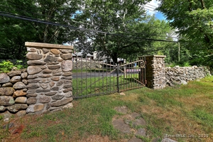 Homes for sale in Trumbull, CT | 1209 Daniels Farm Rd, Trumbull, CT 06611 | MLS# 24112508