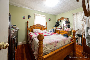 Homes for sale in Danbury, CT | 4 Staples St, Danbury, CT 06810 | MLS# 24110576